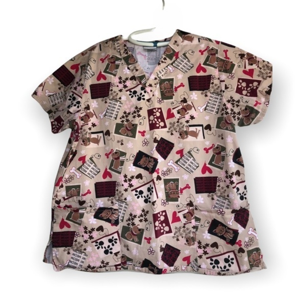 Pure Comfort Scrub Top Women’s Size Large  Dog‎ & Cat print